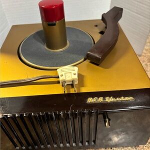 Working RCA Victor Mid-Victrola 45 Player 45EY1 Bakelite 196127